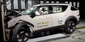 Hyundai NEXO trece printr-un nou test Euro NCAP. Cum se descurcă SUV-ul pe hidrogen la capitolul siguranță