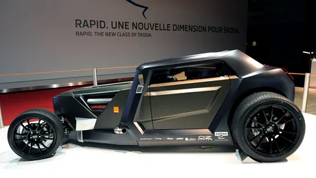 Espera Sbarro Eight: Concept hot rod la Paris