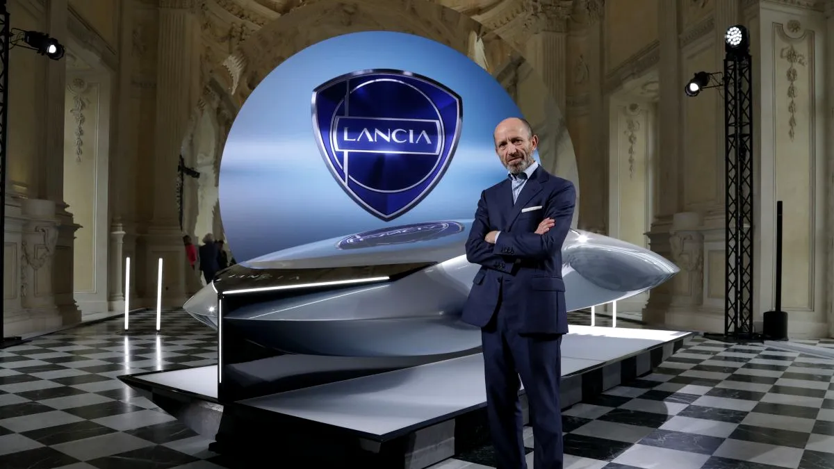 Lancia și-a prezentat emblema redesenată