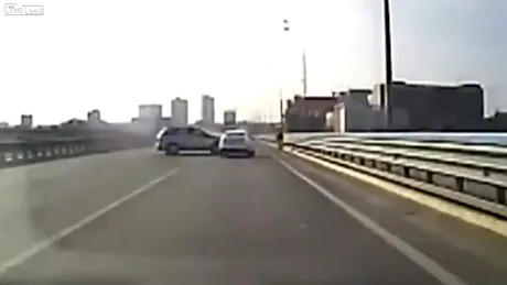 Tripla depăşire poate fi fatală. VIDEO