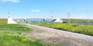 Video – Șoferii sunt avertizați să nu circule pe drumurile tehnologice ale Autostrăzii A7. DRDP anunță controale și plângeri la Poliție