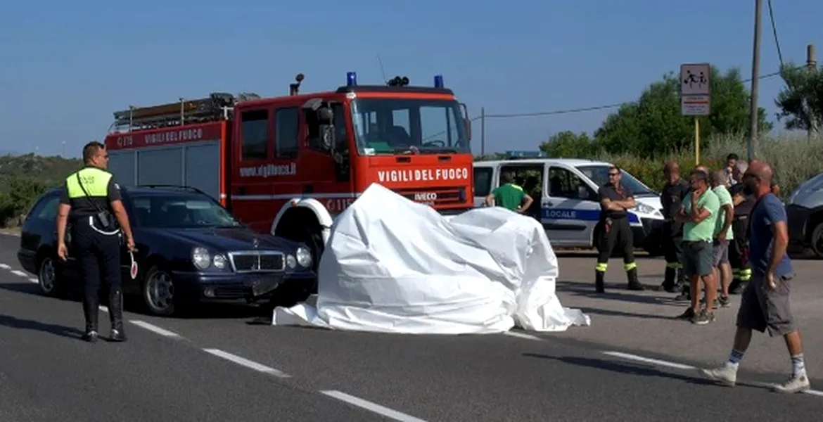 George Clooney a fost implicat într-un accident rutier. Actorul, aflat pe scuter, a fost aruncat în aer 7 metri. Accidentul a fost suprins de o cameră video