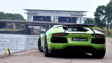 În lumea supereroilor motorizaţi, acest Aventador Novitec Torado ar fi Green Hornet. Şi ar avea un ajutor pe măsură...