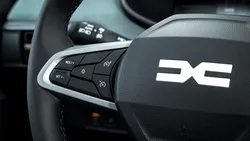 Cel mai folosit buton la o mașină Dacia modernă: Cel care anulează noile sistemele de siguranță