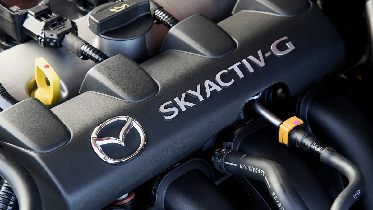 Mazda ar putea readuce pe piață motorul rotativ ca sistem principal de propulsie