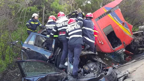 Descoperiri grave despre şoferul care a provocat accidentul în care au murit cinci oameni în Olt 