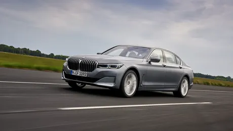 BMW Seria 7 primește motorizări noi cu șase cilindri în linie