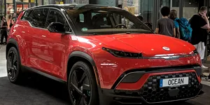 Ce se întâmplă cu o mașină atunci când compania care a creat software-ul acesteia intră în faliment? Cazurile Fisker și Better Place