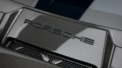 Porsche ar pregăti un hipercar cu motor boxer în opt cilindri. Prezentarea sa ar putea avea loc în curând