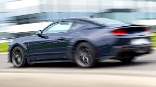 Un model legendar ar putea fi readus la viață de Ford. Un sedan cu patru uși, foarte probabil cu motor electric