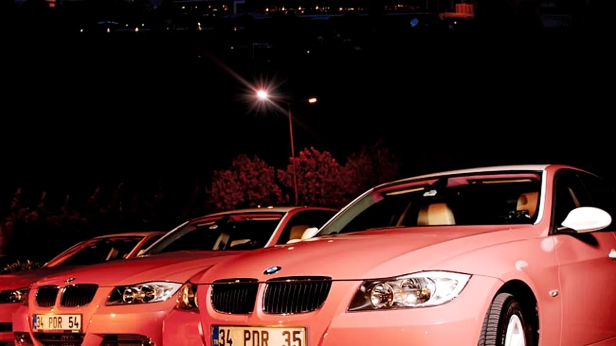 BMW Pudracar - taxi roz