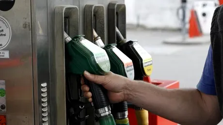 Măsuri împotriva creşterii preţului carburanţilor - guvernul francez scade taxele