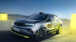 Opel transformă SUV-ul Mokka electric într-o mașină de raliu. Mokka GSE va concura în clasa eRally5