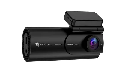 Cameră auto Navitel, disponibilă la Kaufland la preț bun. Dispozitivul este smart și filmează Full HD