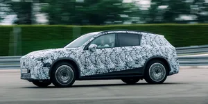Mercedes-Benz anunță lansarea noului GLC. Dezvăluirea oficială va avea loc la Salonul Auto de la Munchen
