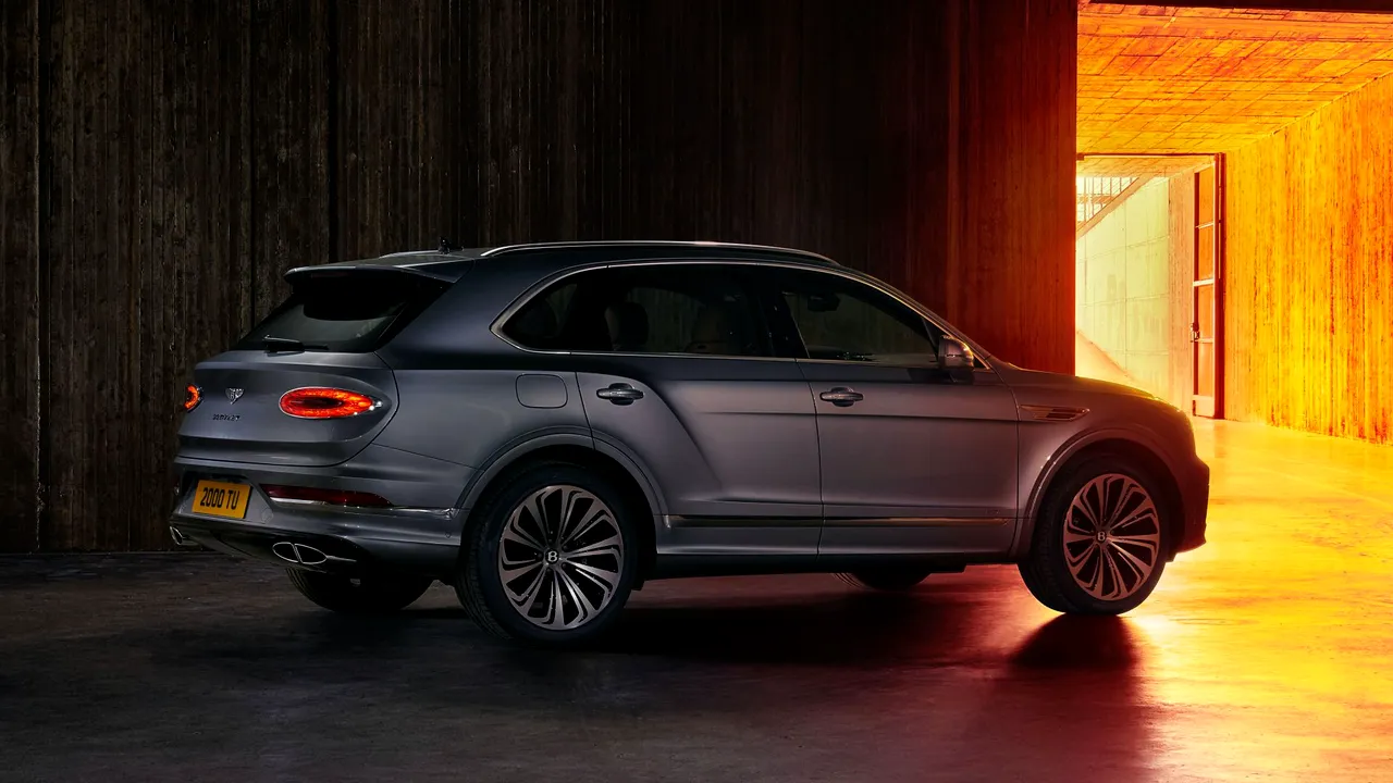 2021-Bentley-Bentayga-facelift-25 