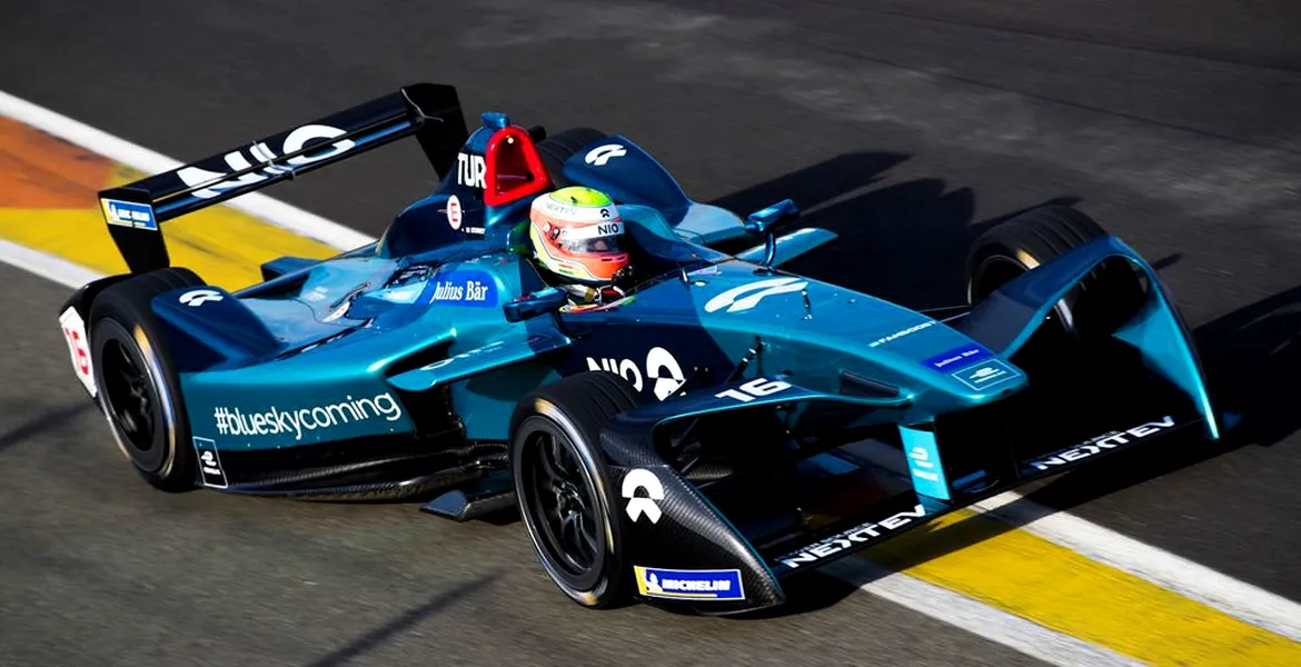 Doi piloţi de Formula E au fost amendaţi pentru că purtau lenjeria intimă greşită