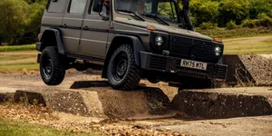 Rheinmetall intră cu modelul Shadow Wolf în competiția pentru a înlocui legendarele vehicule Land Rover ale armatei britanice