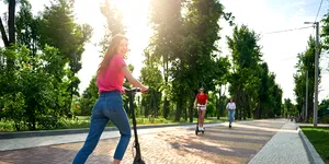 Abonament lunar pentru trotinete electrice: curse la tarif fix și deplasări de până la 20 de minute în București