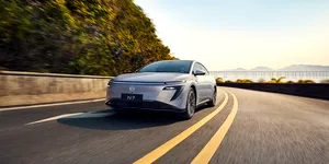 Nissan a înregistrat deja 17.000 de comenzi pentru noul N7. Va lansa acest model la nivel global în curând