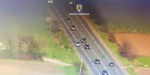 Amendă și permisul suspendat după ce au fost filmați din elicopter. Ce regulă au încălcat acești șoferi