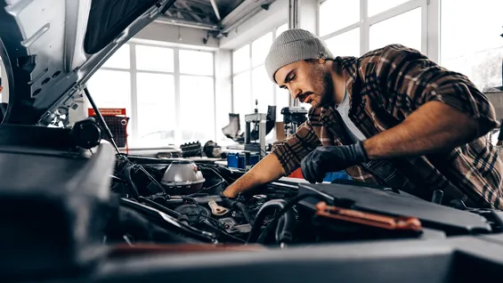 2025: Când trebuie schimbată distribuția la diesel și când la benzină? Care e diferența majoră