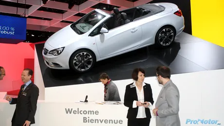 Imagini cu standul Opel de la Salonul Auto de la Geneva