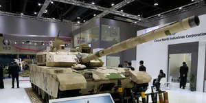 Tancurile chineze VT-4, criticate aspru de echipajele thailandeze care le folosesc: probleme mari cu tunul. Vehicul mai vechi ucrainean, preferat de militari