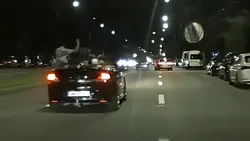 Video – Gest periculos într-o decapotabilă aflată în mers, la Drobeta-Turnu Severin. Poliția a deschis o anchetă