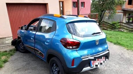 Dacia Spring cu doar 70 de kilometri la bord se vinde drept „epavă” pe OLX