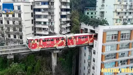 Primul tren din lume care îţi trece prin sufragerie [VIDEO]