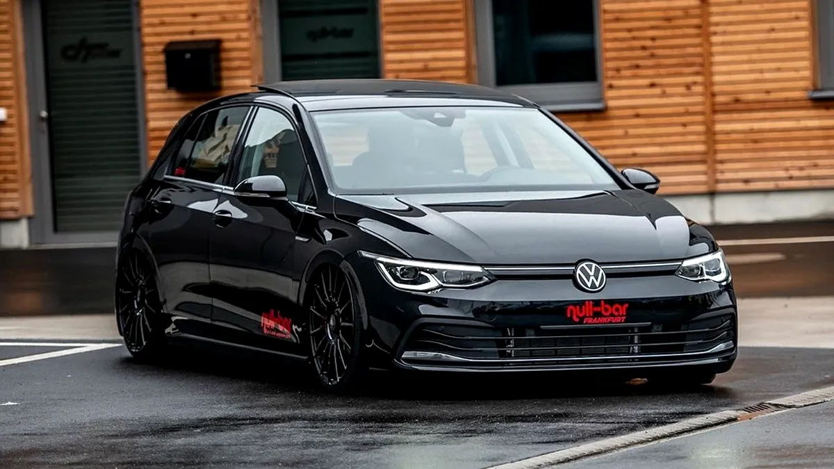 A apărut primul Volkswagen Golf 8 modificat. Doar suspensia a costat 3.000 de euro!