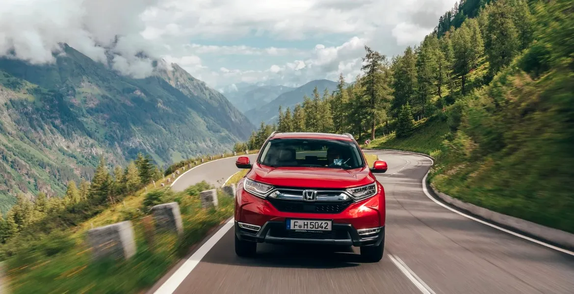 Noua Honda CR-V va fi oferită în Europa cu două motorizări. Dieselul este înlocuit de hibrid