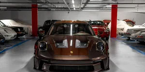 Porsche prezintă un nou 911 GT3 RS configurat prin Sonderwunsch. Multă fibră de carbon și accente portocalii