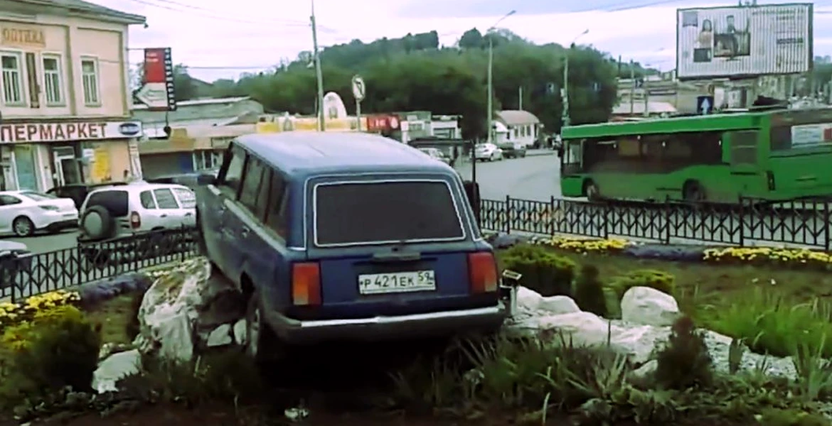 A fost dezvelit Monumentul Şoferului Rus. VIDEO
