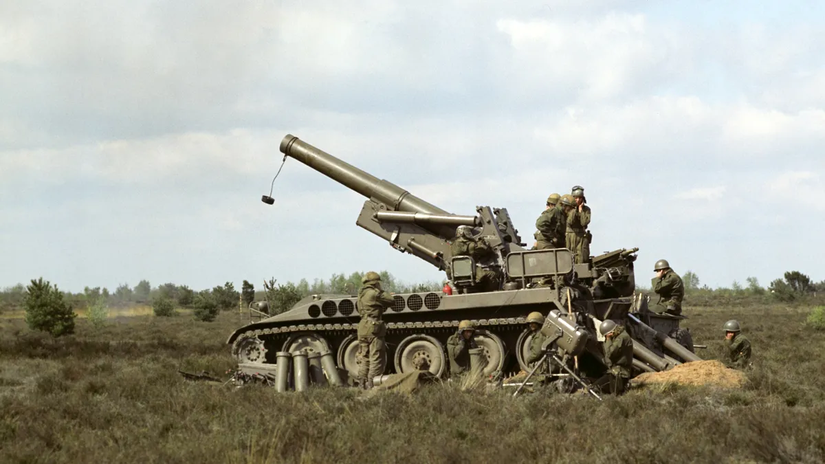 Un „monstru” al câmpului de luptă ajunge în Ucraina: Kievul a primit obuziere autopropulsate uriașe din Grecia