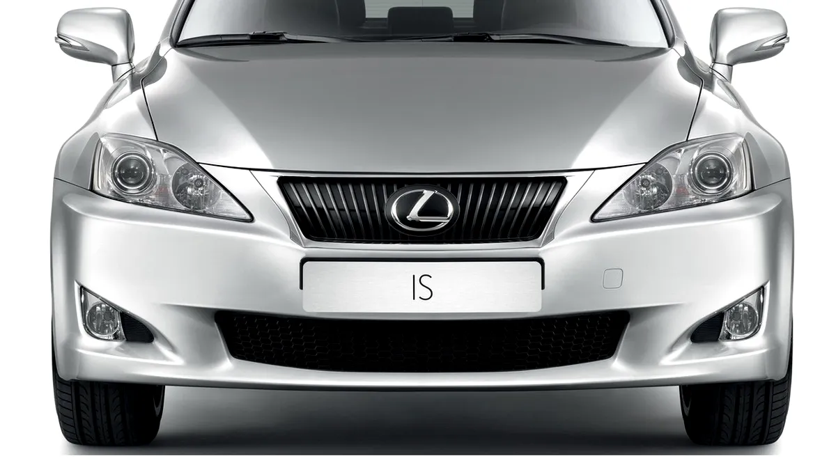 Lexus IS facelift