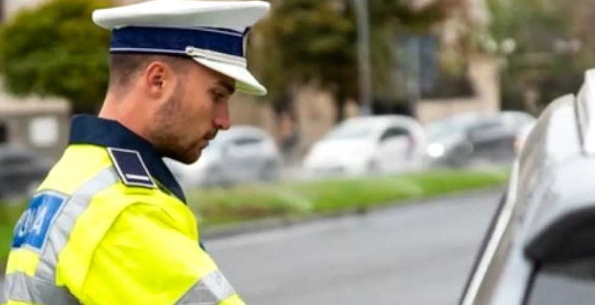 Dialog între un polițist și o șoferiță privind permisul auto. Motivul inedit pentru care nu avea permisul la ea