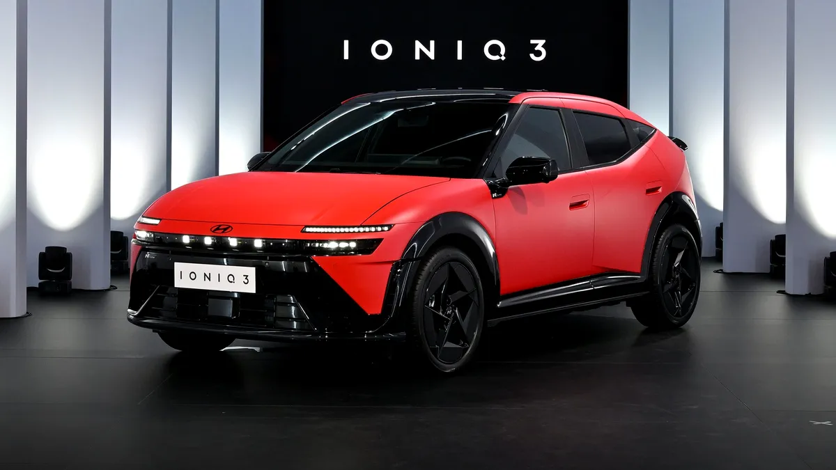 Hyundai a stabilit prețurile pentru Ioniq 3, cel mai nou electric al său. Cât costă rivalul pentru Renault 5?