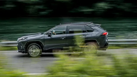 SUV-uri mai ieftine decât Dacia Bigster. Toyota RAV4 sau Ford Kuga, alternative SH cu sub 100.000 km la bord