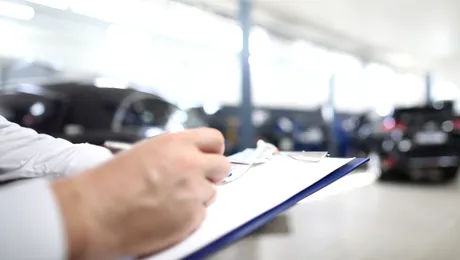 Digitalizarea pieței auto: cum se schimbă modul în care cumpărăm mașini (P)