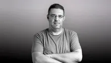 A MURIT jurnalistul Patrick André de Hillerin, colaborator și editorialist Gândul