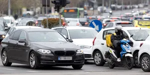 Adevărul despre mașinile second-hand din România: kilometri modificați sunt regula, nu excepția!