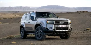 Toyota Land Cruiser primește o nouă motorizare mild-hybrid diesel în Europa