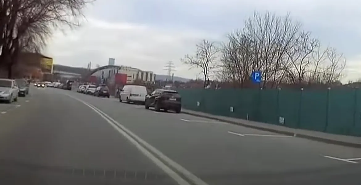 Ce se întâmplă dacă depășești pe linie dublă continuă ca să eviți un accident | VIDEO