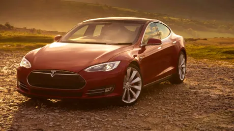 Tesla Model S primeşte un upgrade. 0-100 km/h în mai puţin de 3 secunde