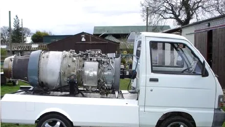 Daihatsu Pick-Up propulsat de o turbină