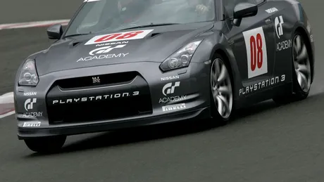 Academia Nissan GT-R