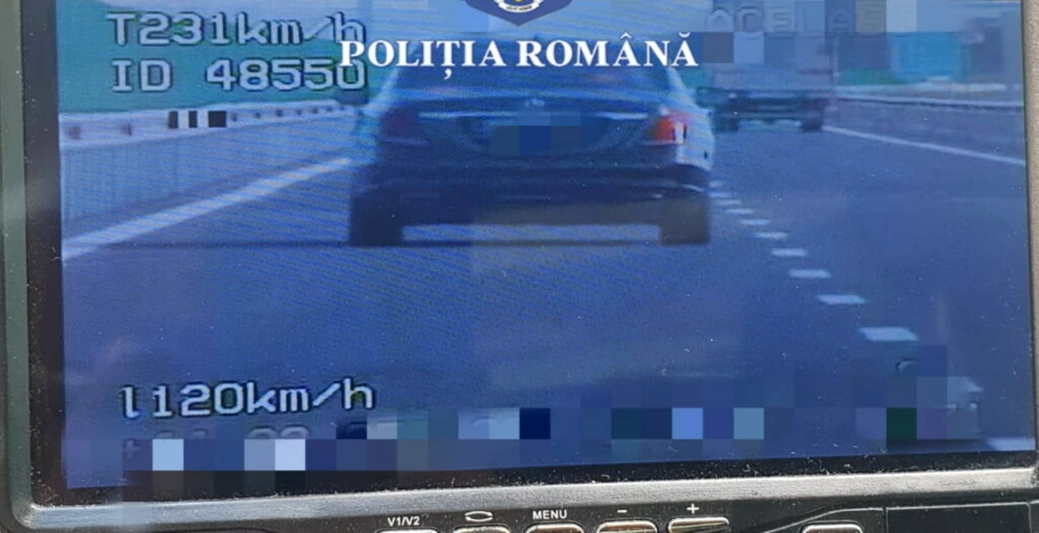 Un șofer a fost prins de radar în timp ce conducea cu viteza de 231 de km/h