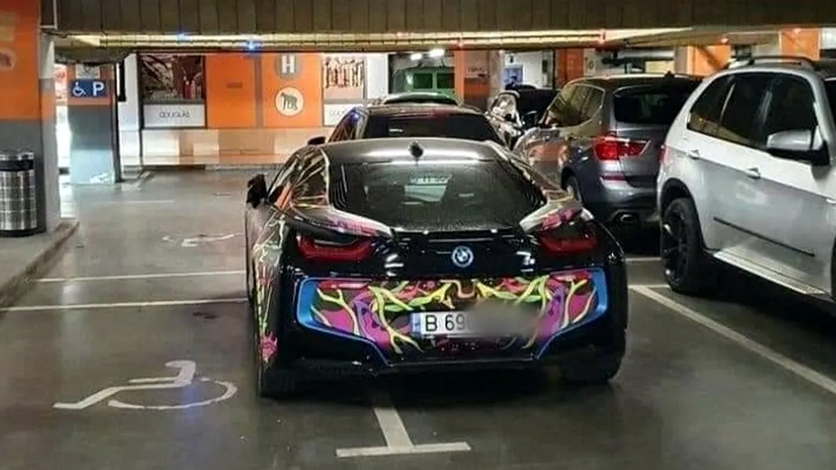 Ce reacție a avut Anda Adam după ce imaginea cu BMW-ul ei parcat pe două locuri pentru persoane cu dizabilități a devenit virală